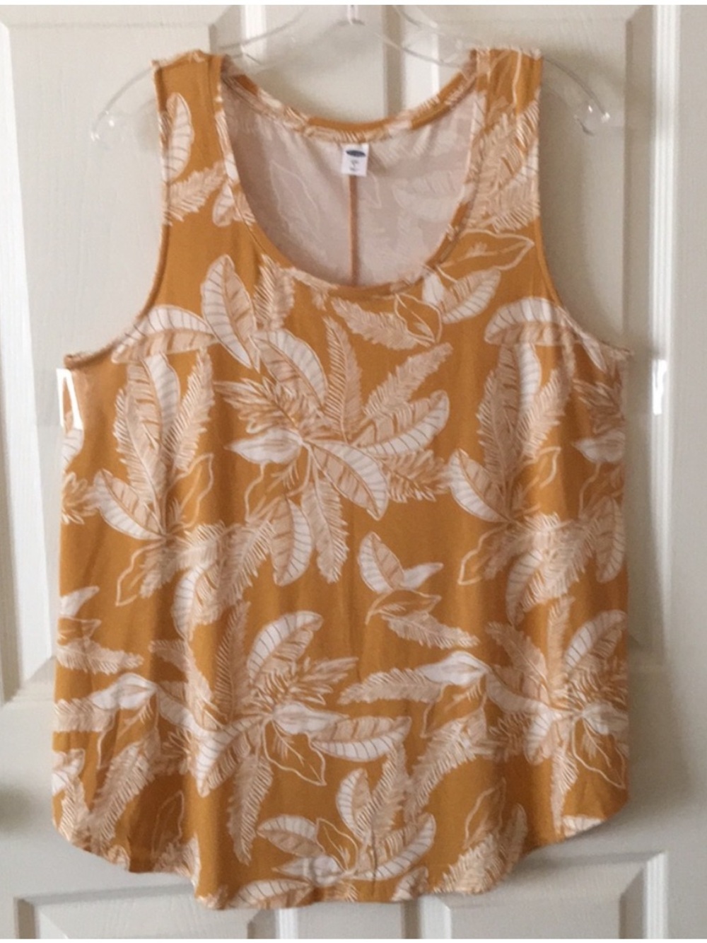 Old Navy Luxe Palm Print Tank Top NWOT